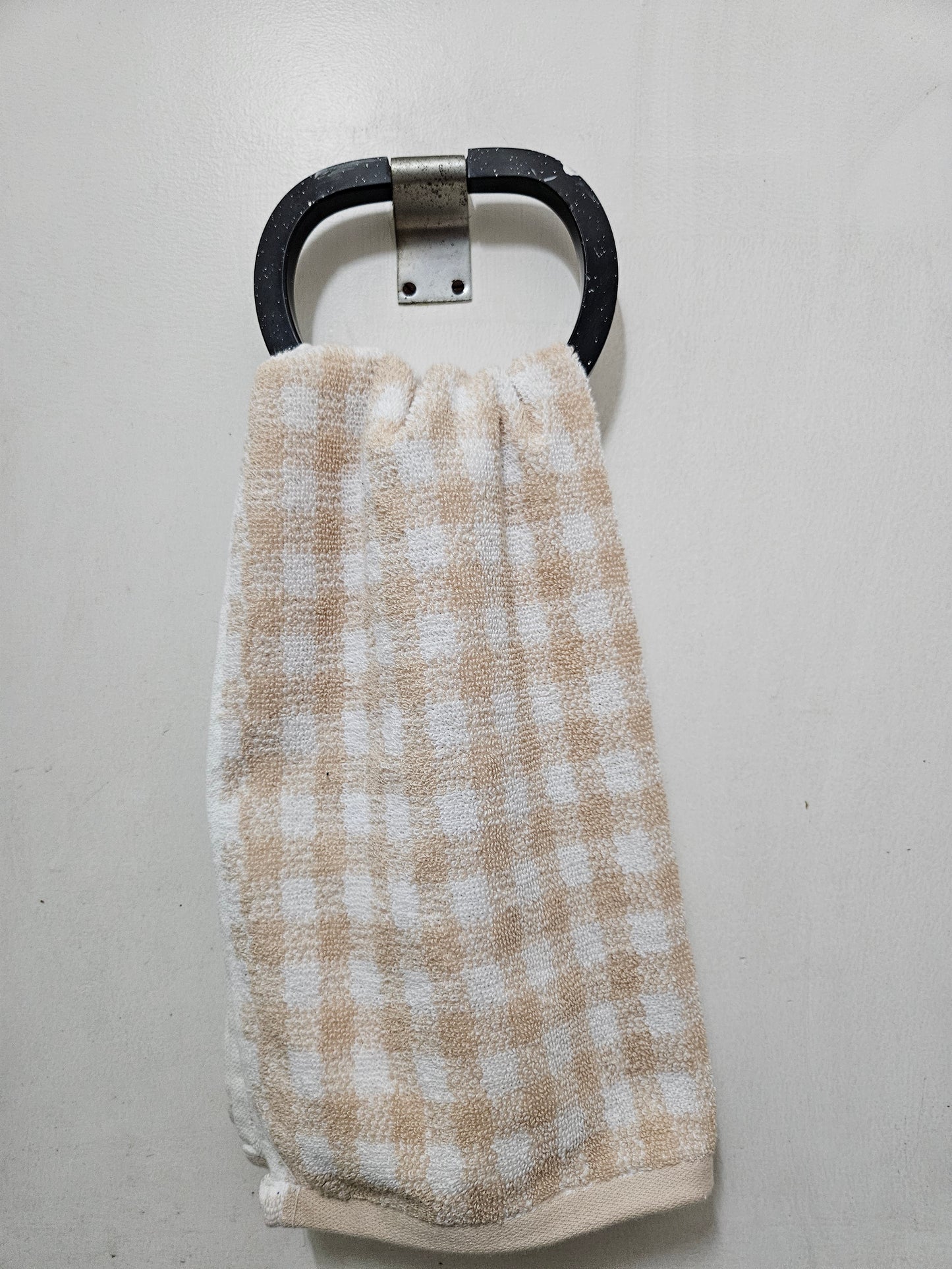 Super soft hand towels