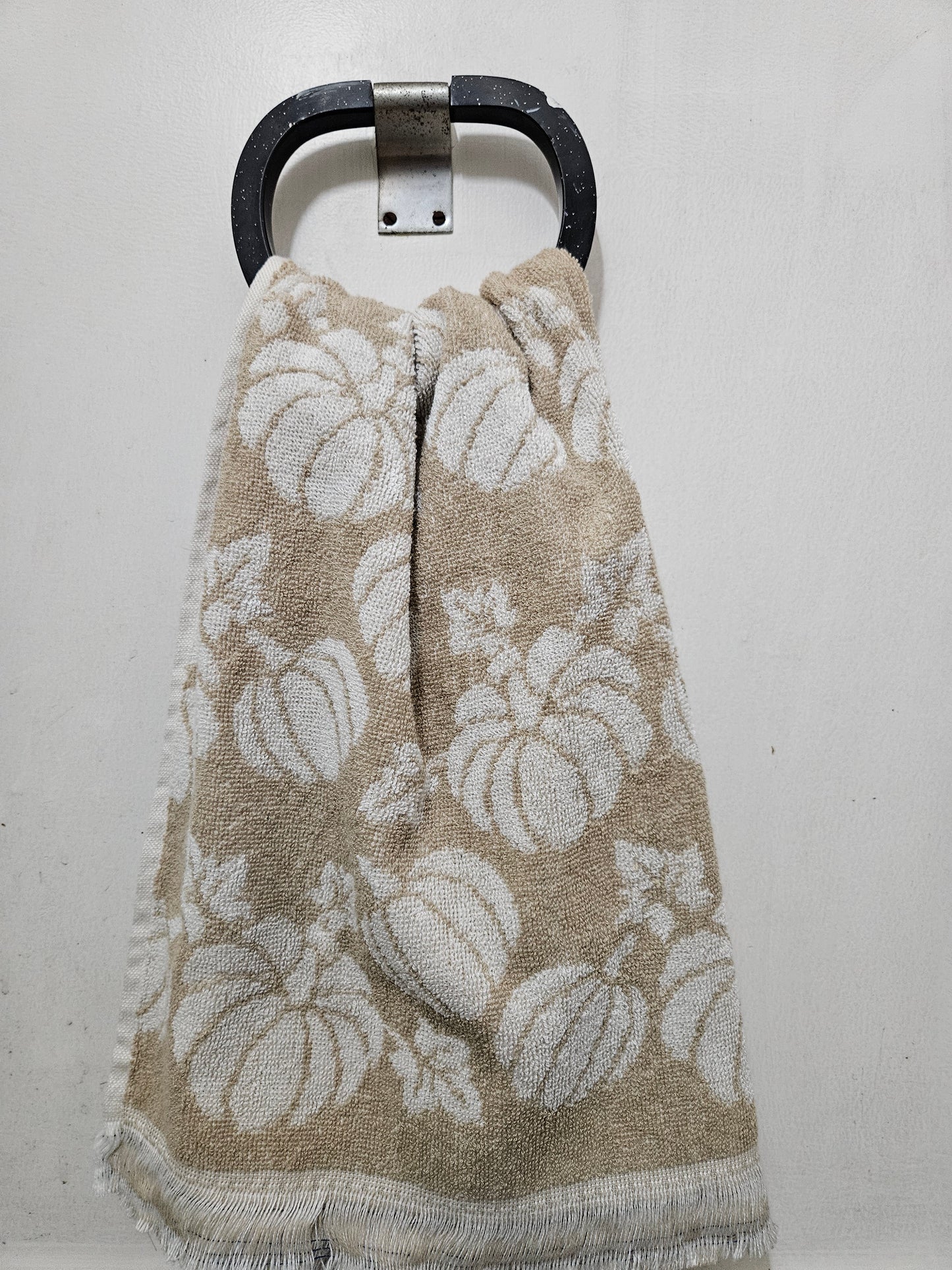 Super soft hand towels