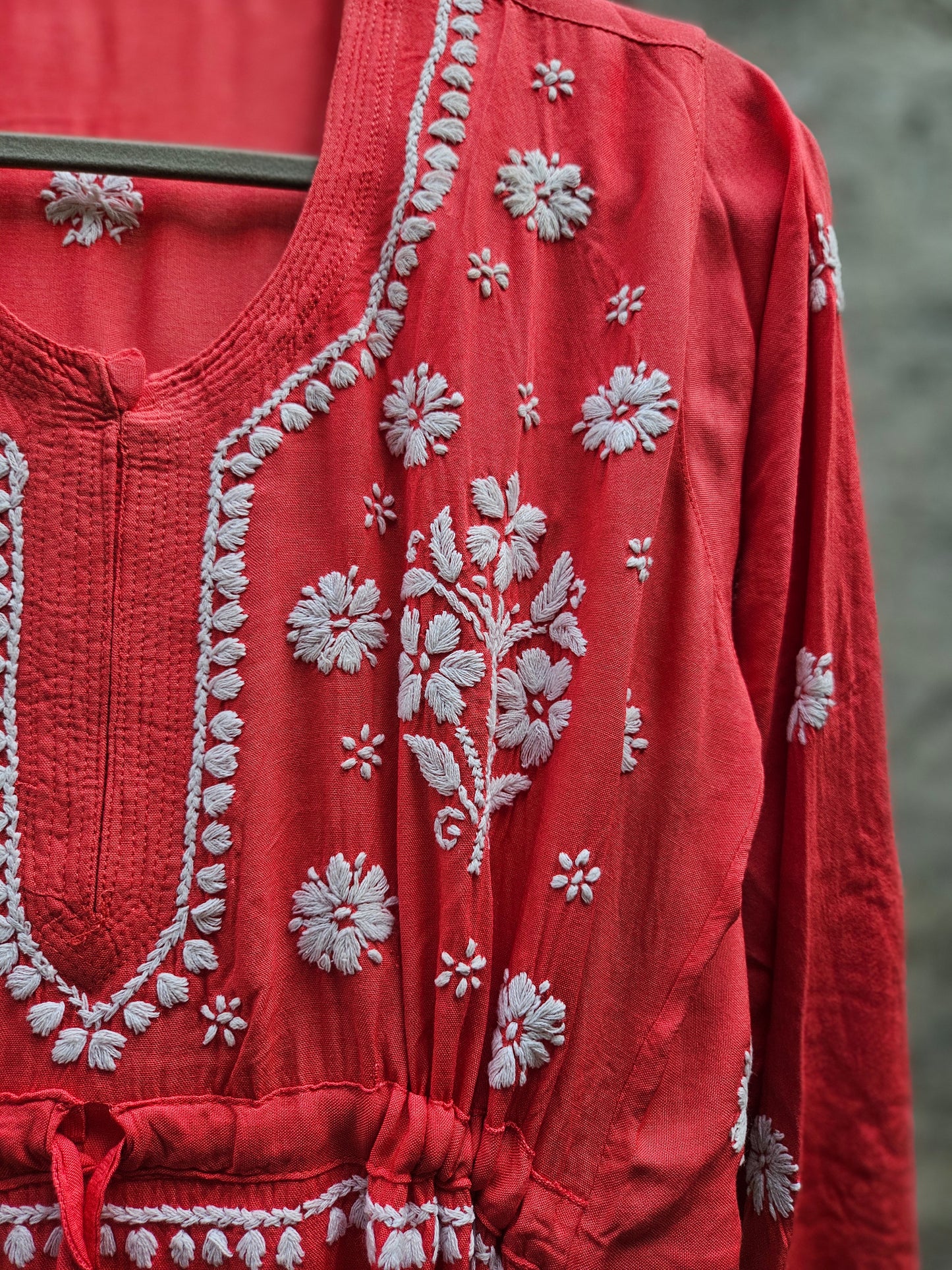 Modal nyra cut chikan kurti