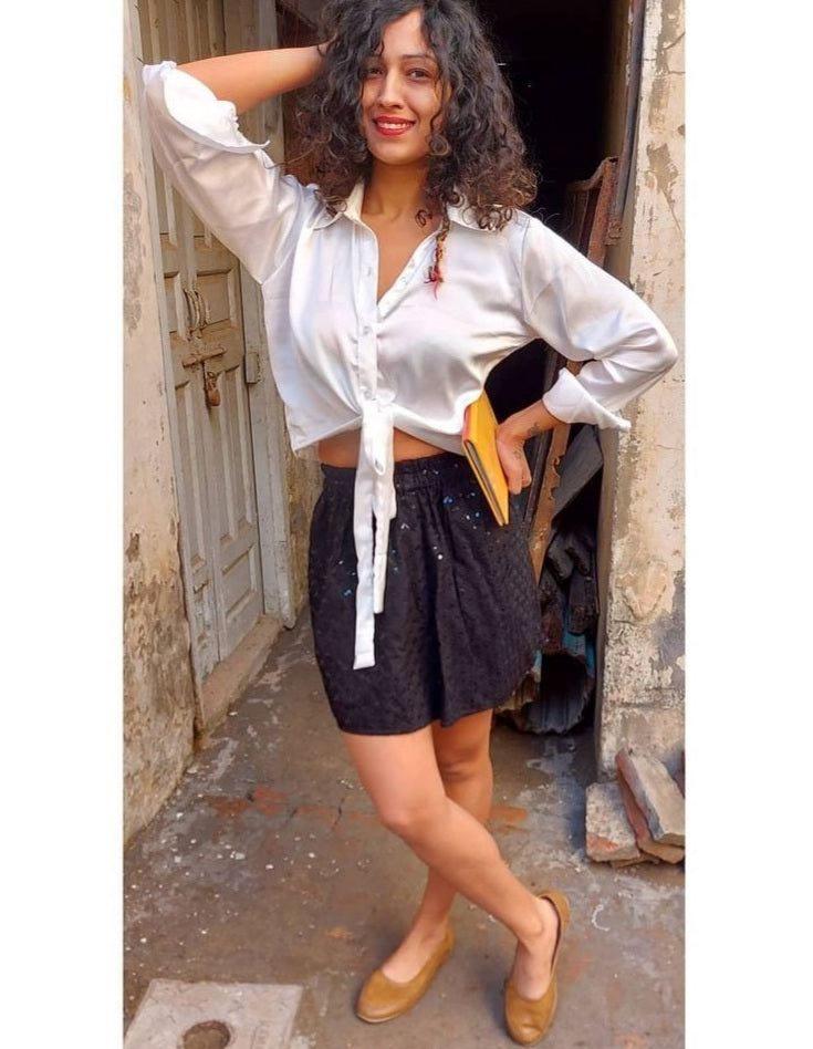 Satin knotted crop shirt