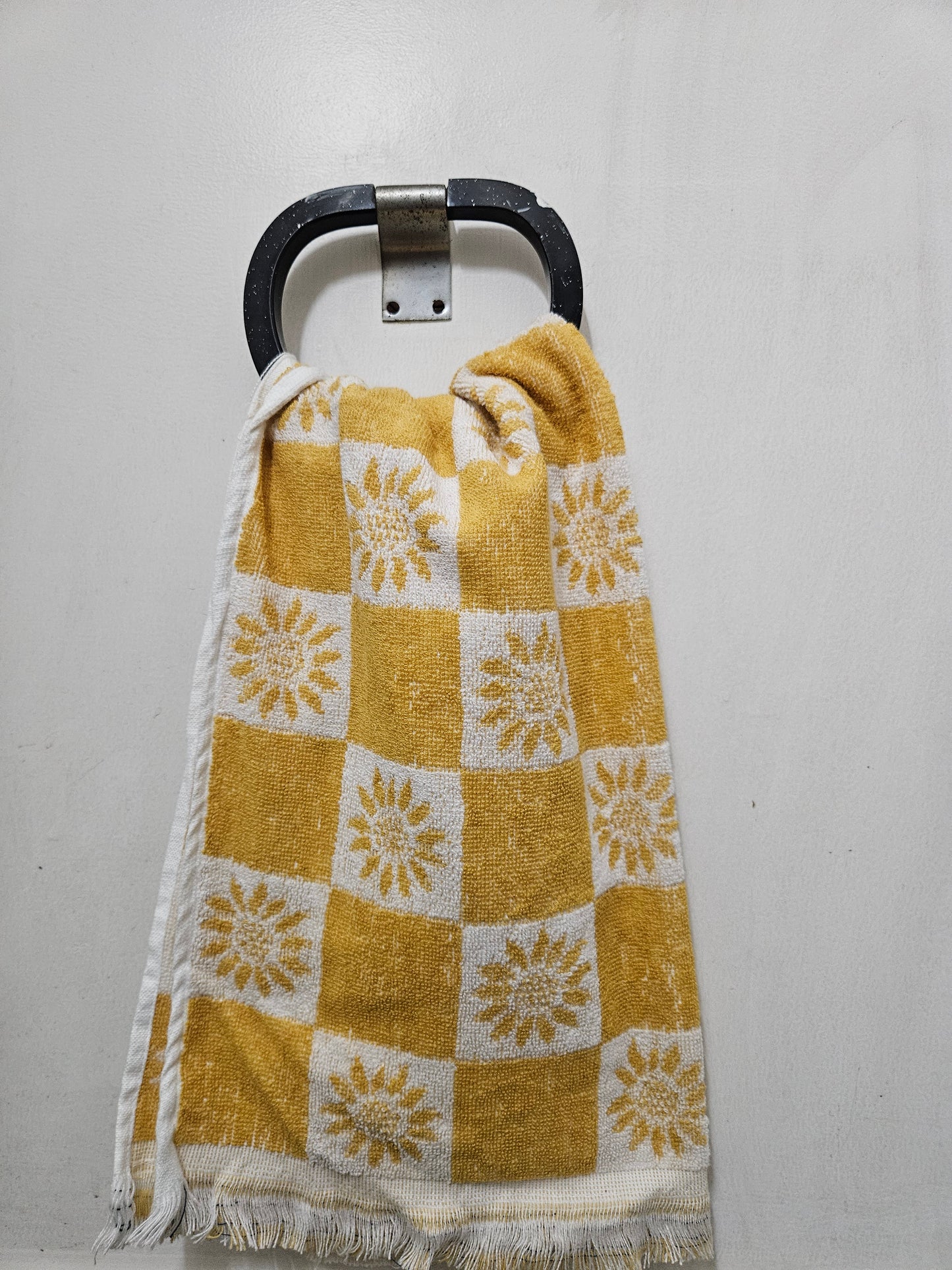 Super soft hand towels