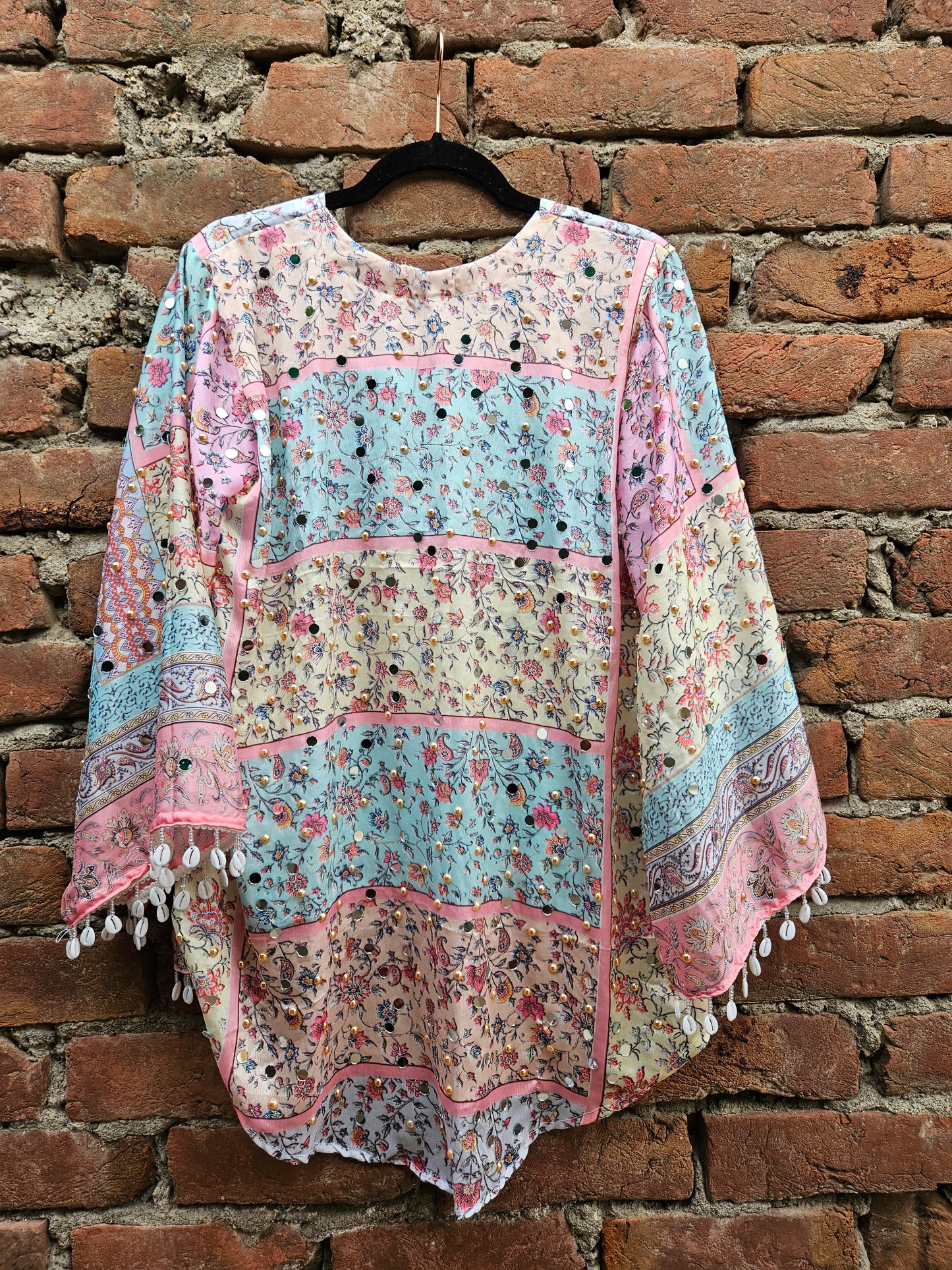 Bell-sleeved Chamkeeli Top