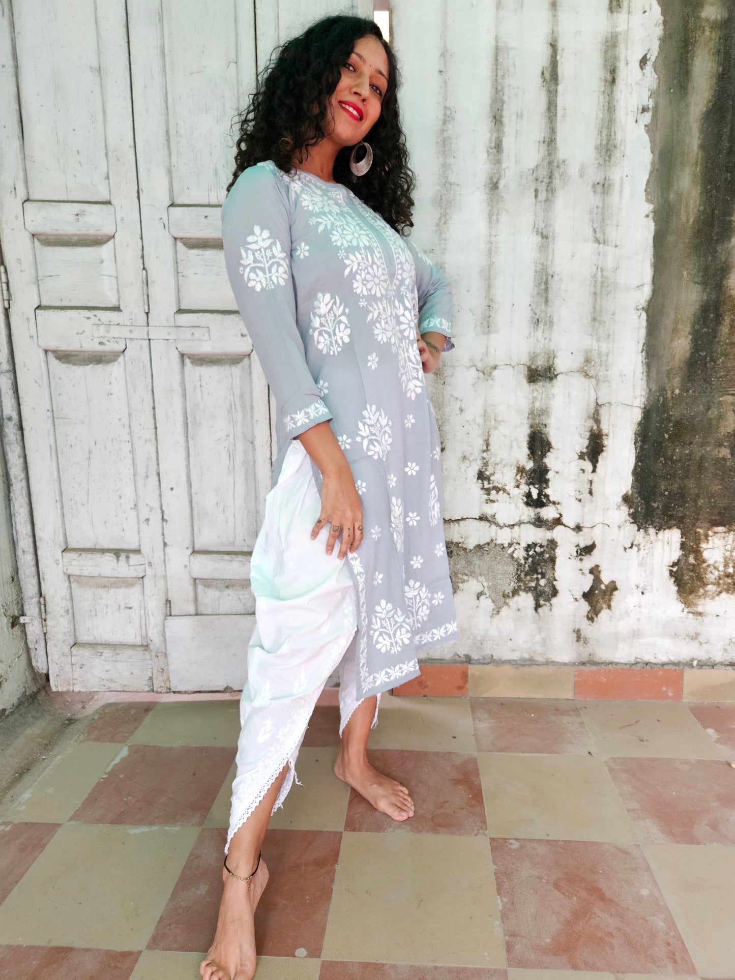 Long modal chikan kurti