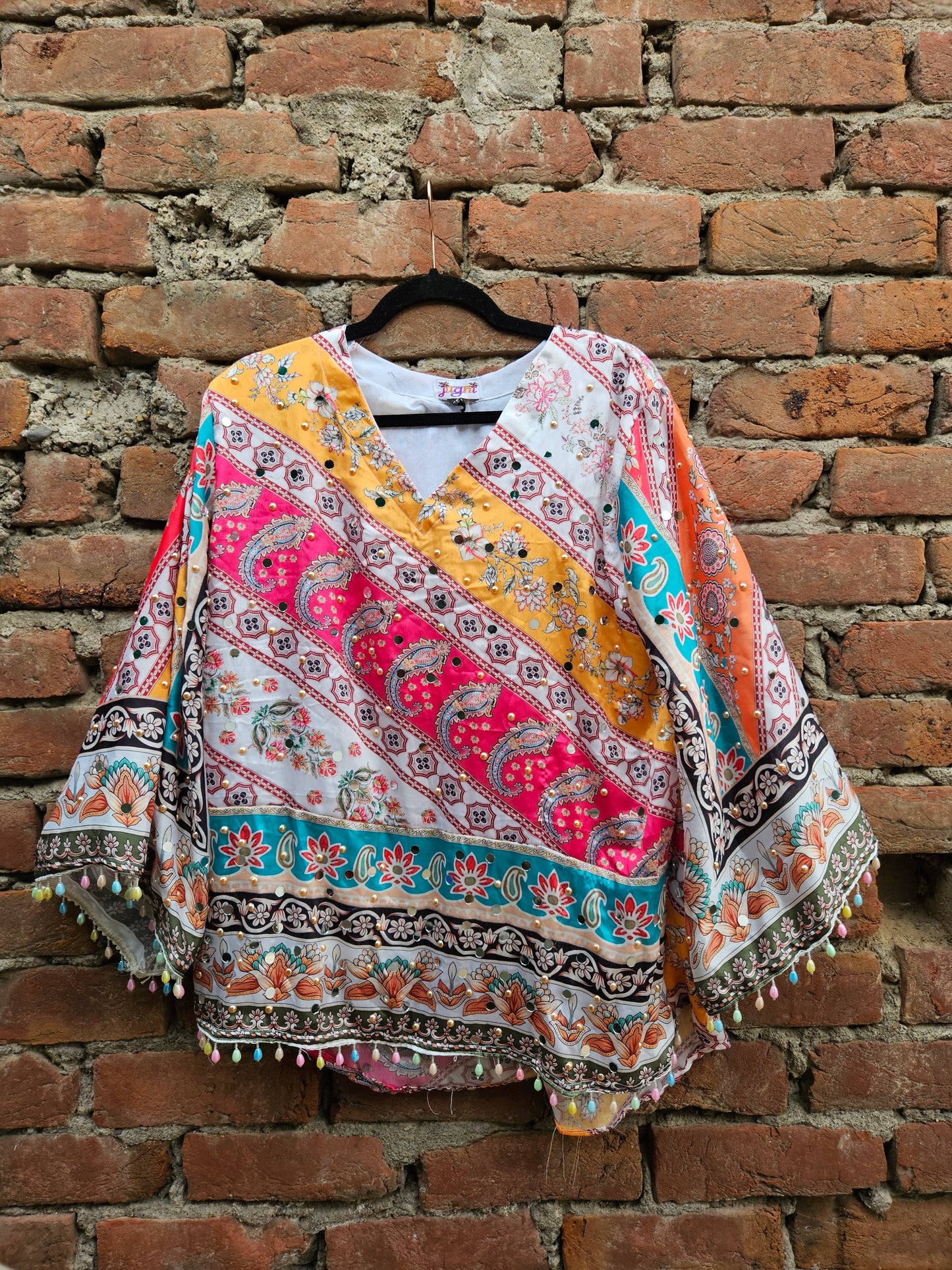 Bell-sleeved Chamkeeli Top