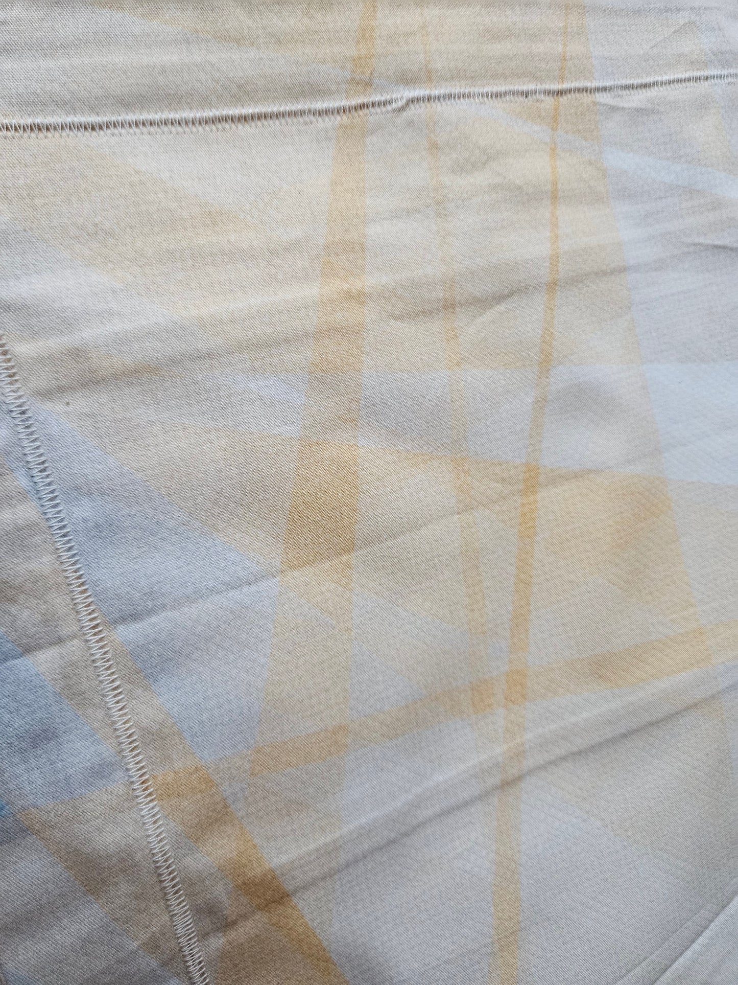 Glazed cotton bedsheets