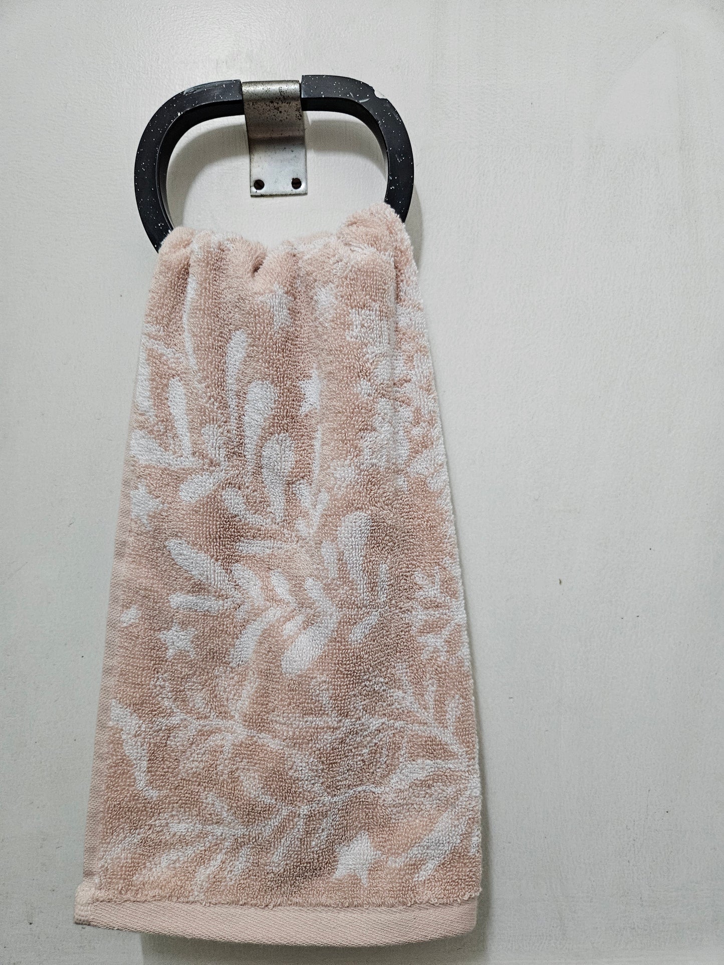 Super soft hand towels