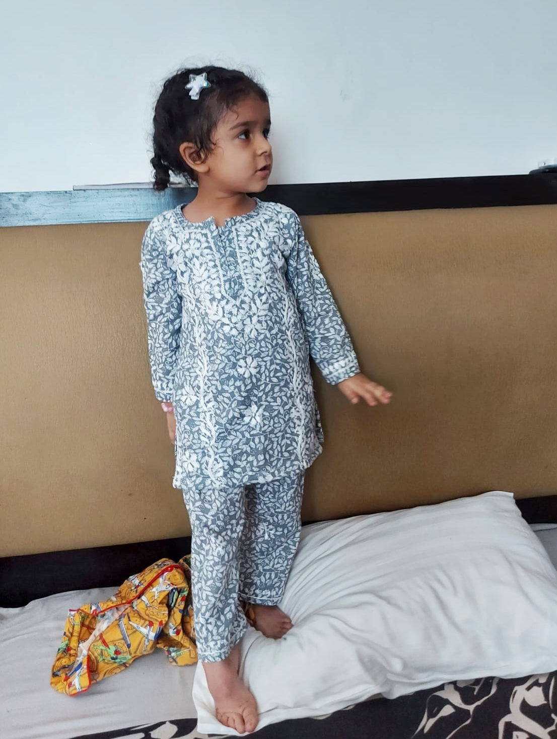 Mul cotton floral kids chikan set