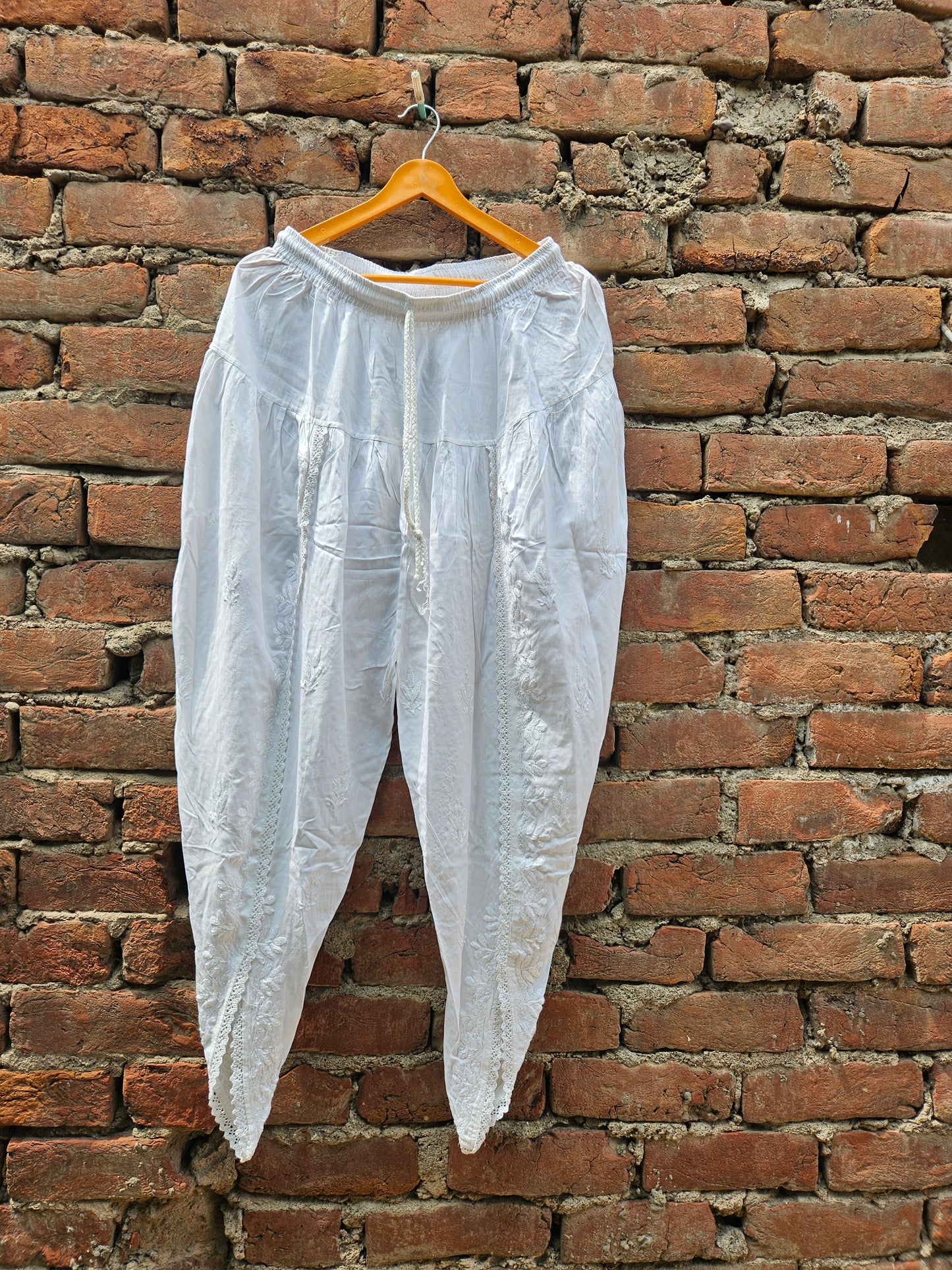 Tulip cut chikan pants