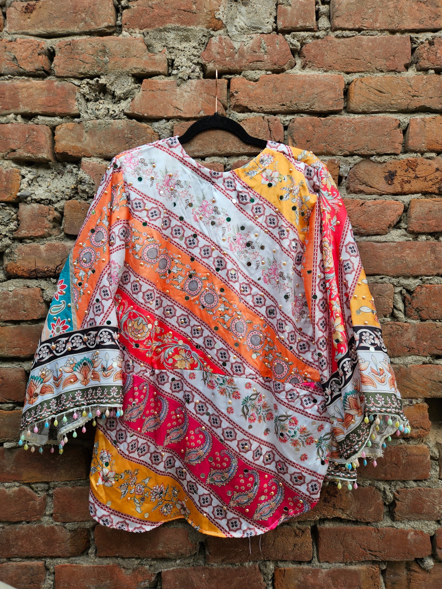 Bell-sleeved Chamkeeli Top