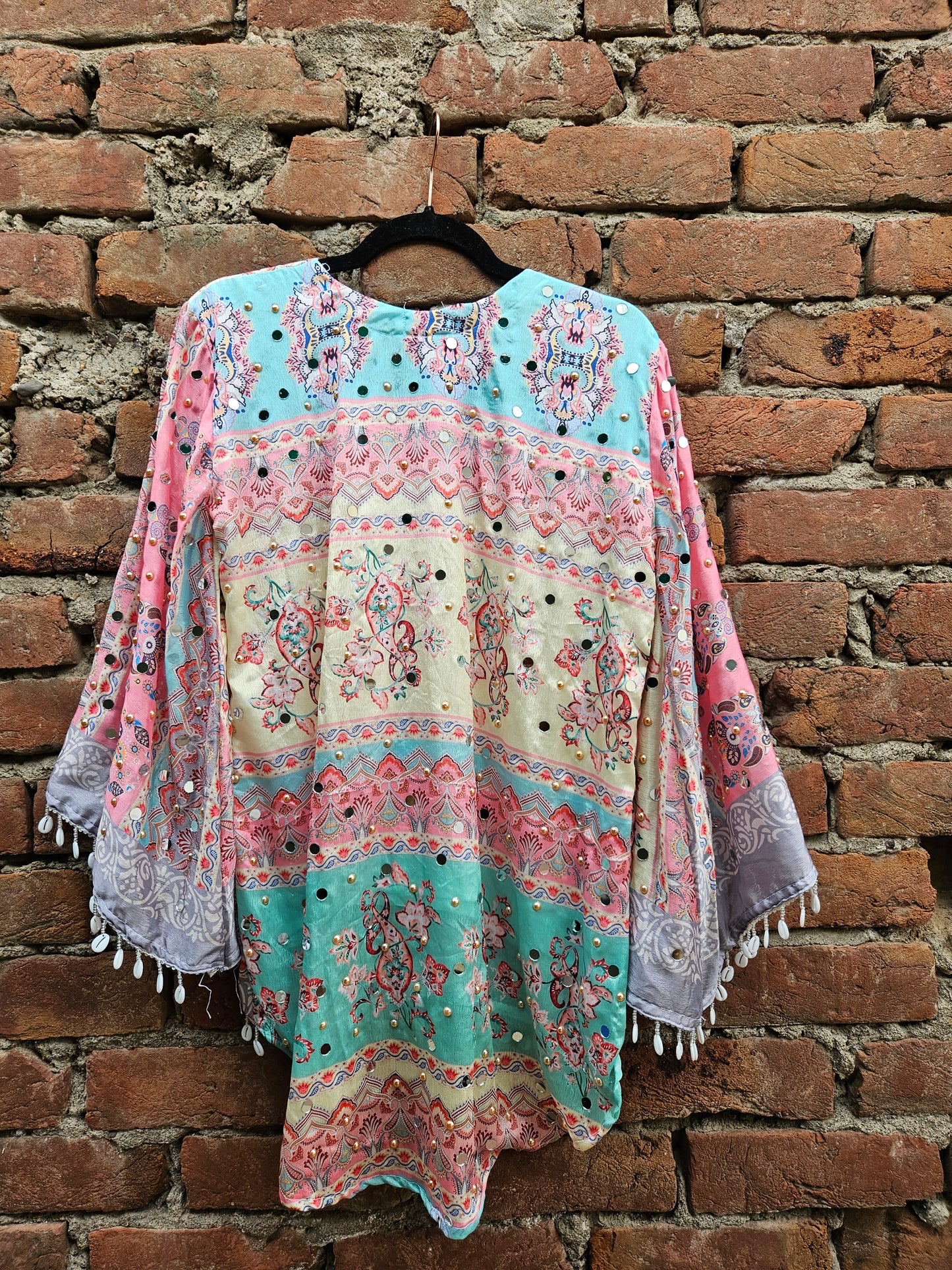 Bell-sleeved Chamkeeli Top