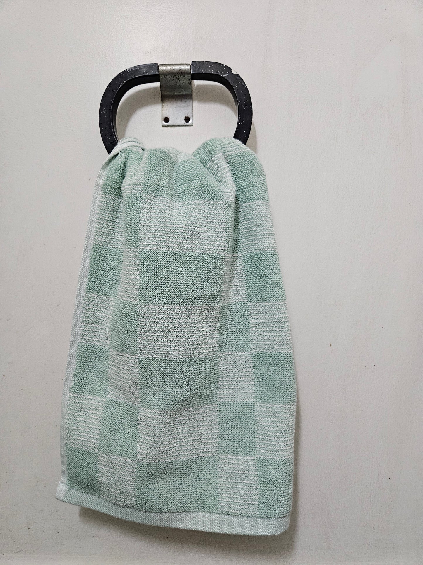 Super soft hand towels