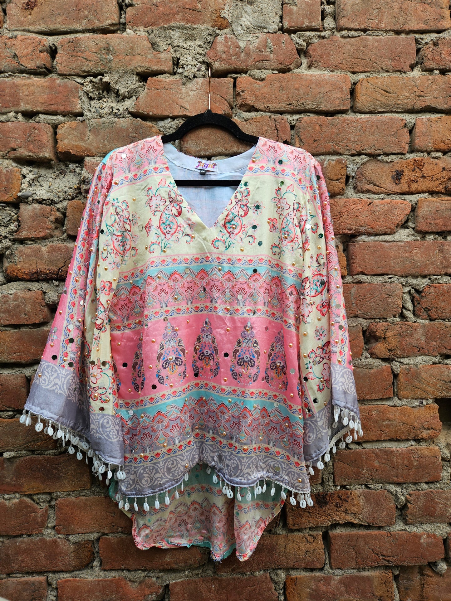Bell-sleeved Chamkeeli Top