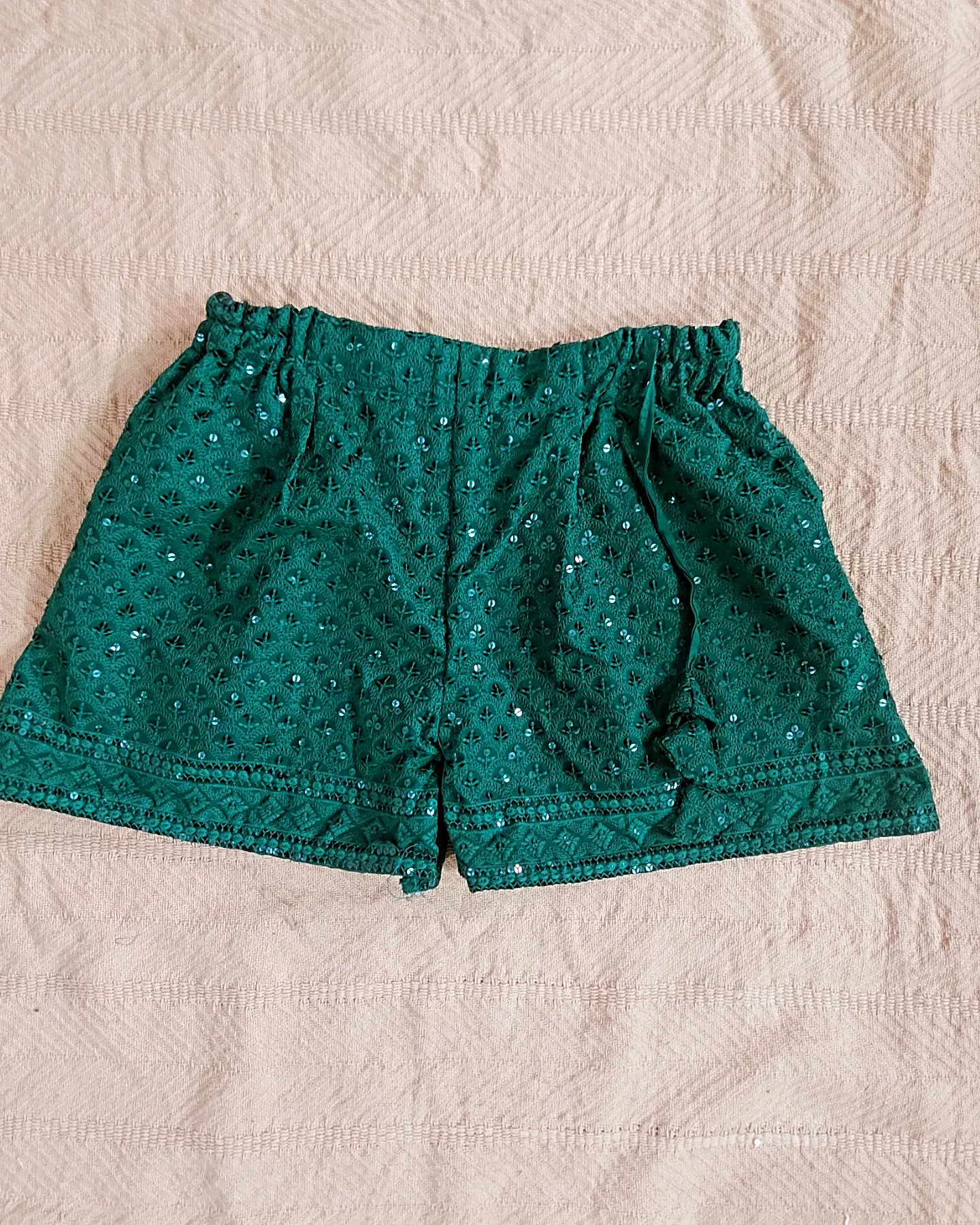 CHICan Shorts