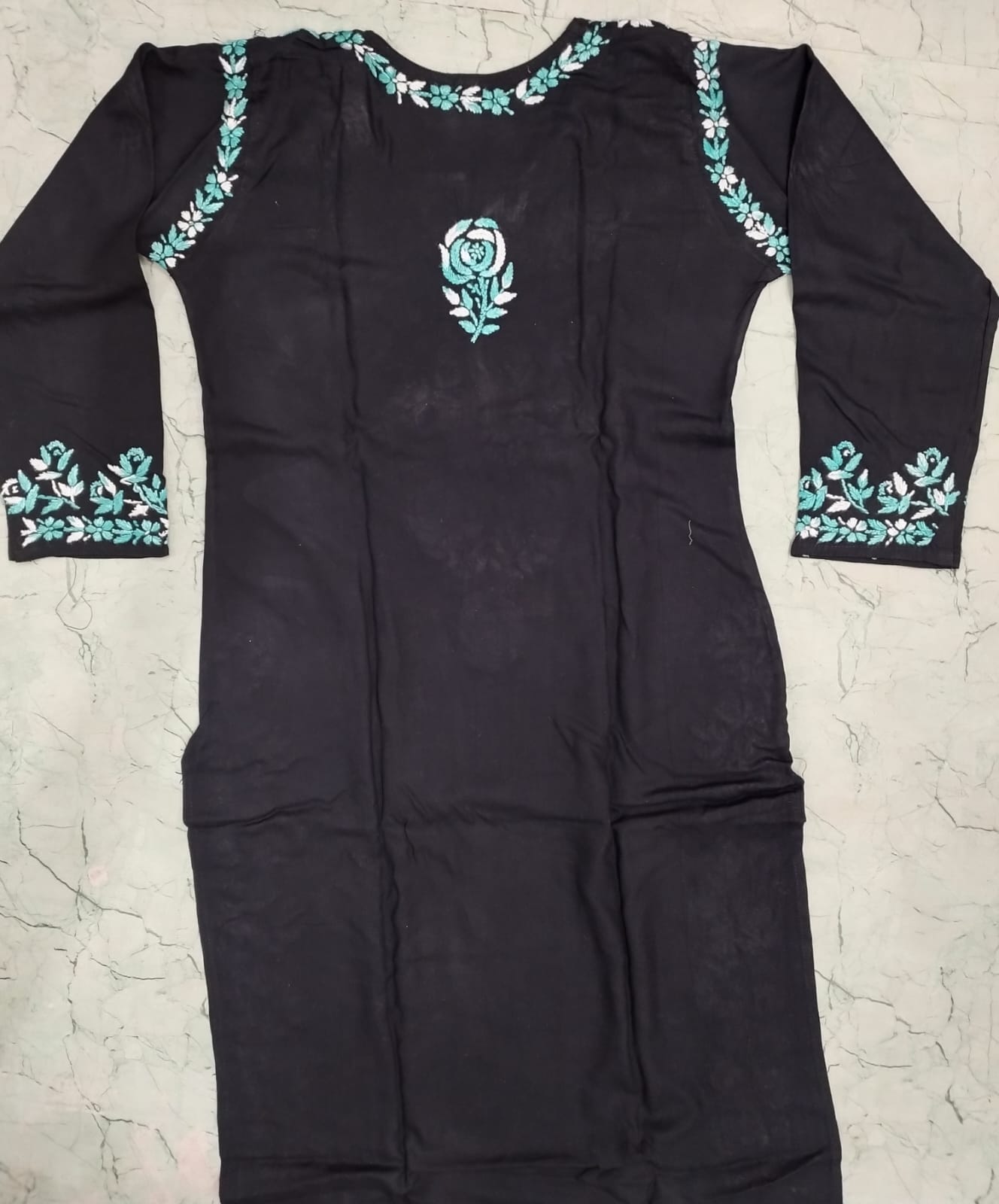 Nazneen chikankari set